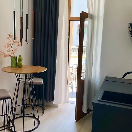 Hedone Luxury With Free Parking