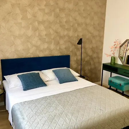 アパート Hedone Luxury With Free Parking