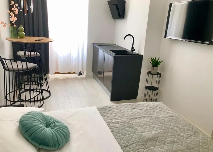 Hedone Luxury With Free Parking Appartement Pula