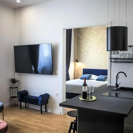 Hedone Luxury With Free Parking アパート