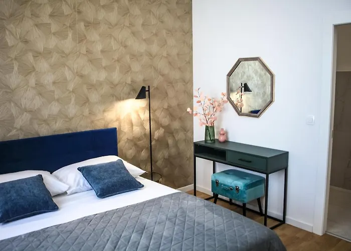 Hedone Luxury With Free Parking דירה פולה